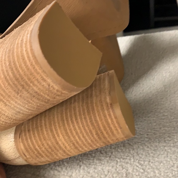 Anthropologie {Kelsi Dagger}Sz 9 Distressed Heels - Picture 6 of 12